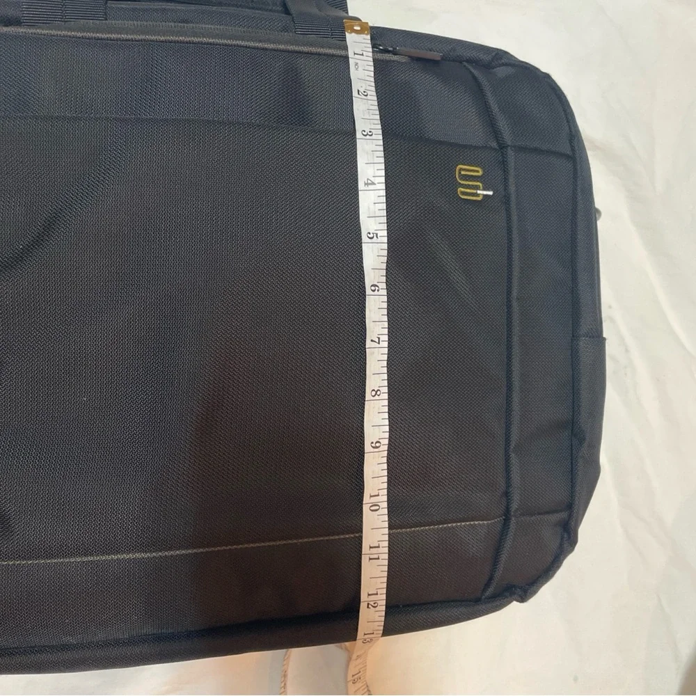 Sumdex Core Classic Laptop Briefcase with Padded Compartment And Backpack Straps